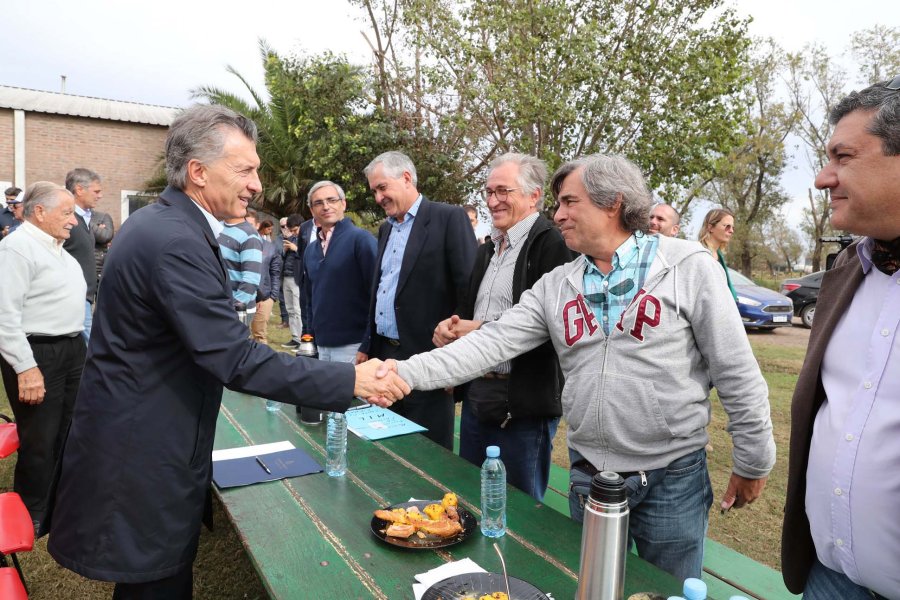 FOTO CASA ROSADA MACRI. Durante su visita a Venado Tuerto.