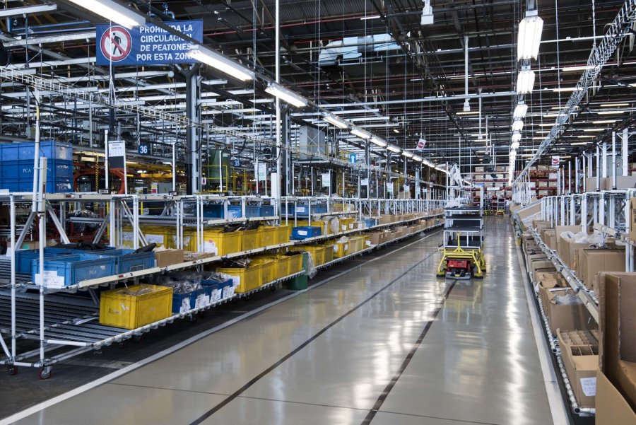 FOTO NA INDUSTRIA. Contin&uacute;a en recesi&oacute;n.