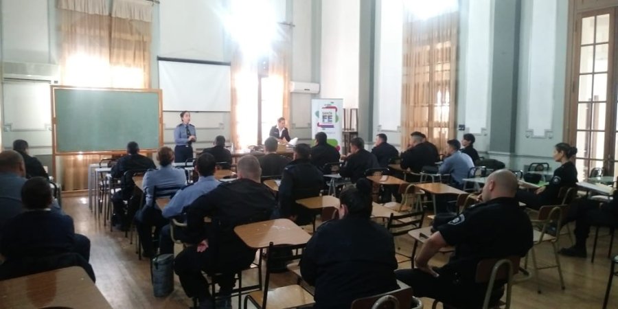 FOTO PRENSA URV CURSO. 55 efectivos policiales comenzaron a tratar las nuevas tem&aacute;ticas.
