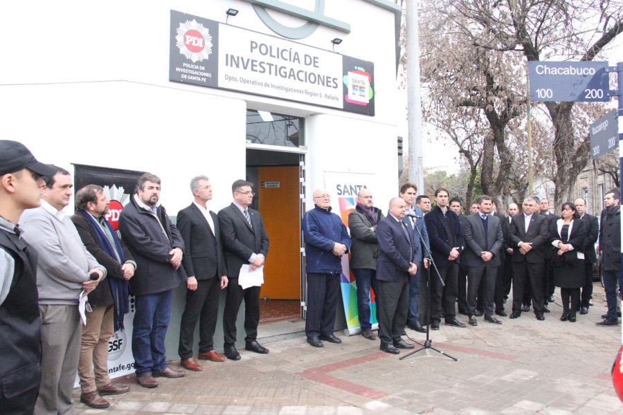 FOTOS JORGE BARRERA INAUGURACION OFICIAL. La nueva sede de la PDI Rafaela ya se encuentra al servicio de los ciudadanos.   AUTORIDAD POLICIAL. Daniel Filchel, Jefe de la Direcci&oacute;n Operativa de Investigaciones de la PDI y Subdirector de Polic&iacute;a.