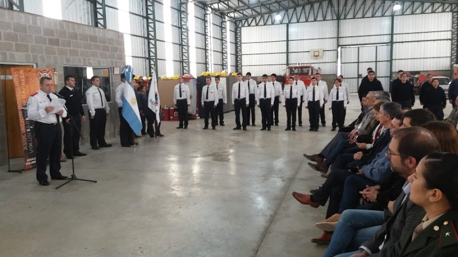 FOTO LA OPINION EMOCIONADO. Andr&eacute;s Baldessari formul&oacute; palabras muy especiales en una nueva celebraci&oacute;n del &aacute;mbito bomberil.