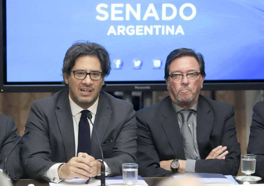 FOTO NA GARAVANO. Al presentar el proyecto de ley del Nuevo C&oacute;digo Penal.