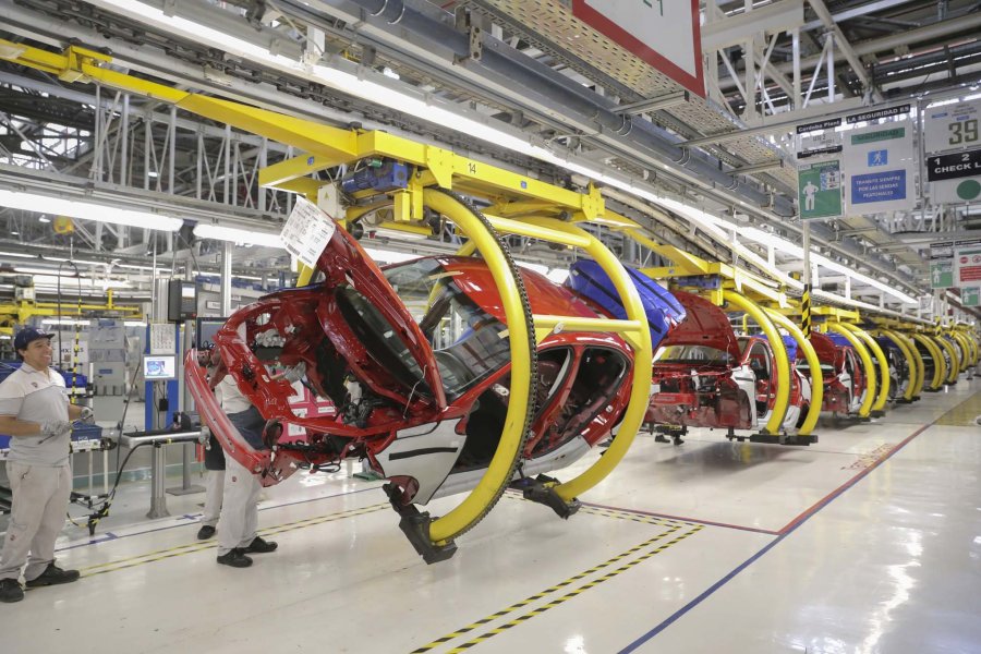 FOTO NA NO REPUNTA. La econom&iacute;a sigue en recesi&oacute;n.
