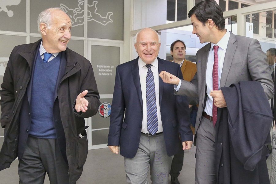 FOTO NA DIRIGENTES. Lifschitz junto a la f&oacute;rmula presidencial de Consenso Federal.
