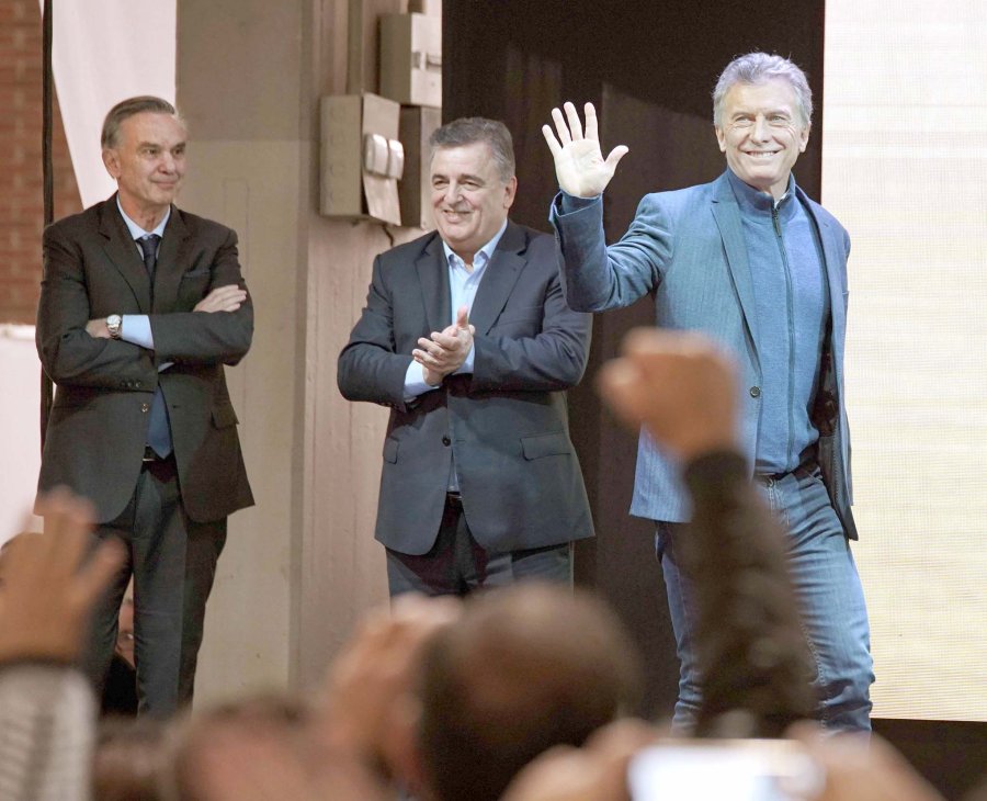 FOTO NA JUNTOS POR EL CAMBIO. Pichetto, Negri y Macri en C&oacute;rdoba.