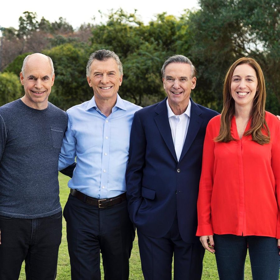 FOTO NA MACRI. Pidi&oacute; a votantes que elija la boleta completa por el cambio.