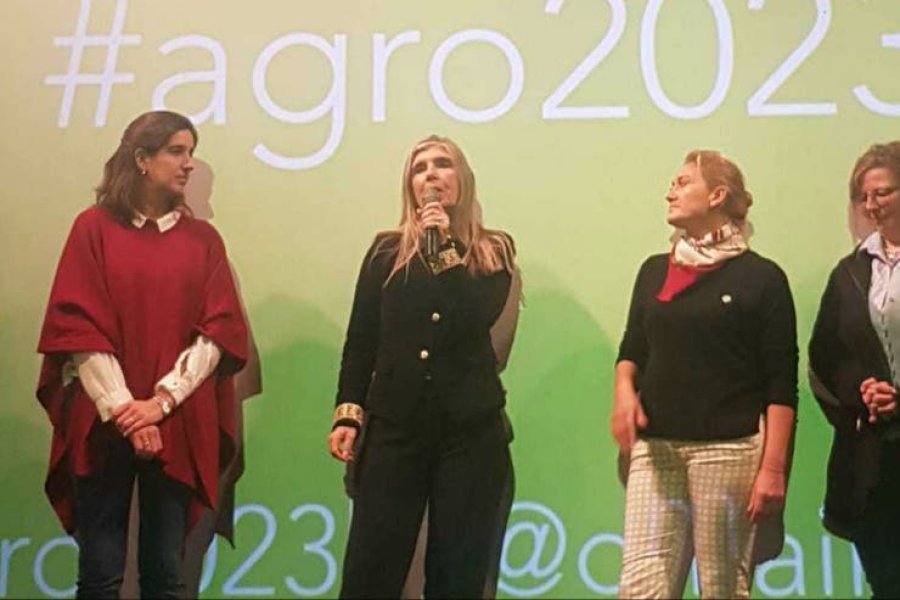 FOTO INTERNET DETALLES. Los brind&oacute; Graciela Picchi, en interesante disertaci&oacute;n.   FOTO INTERNET CONECTIVIDAD RURAL. Una mejora aportar&iacute;a ingreso extra de US$ 3.000 millones.