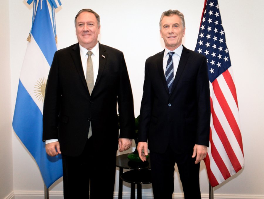 FOTO NA REUNION. Pompeo junto a Macri.