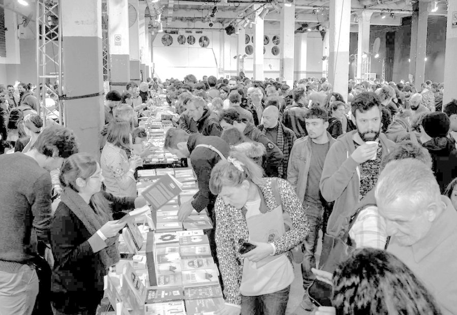 FOTO M. MOYANO// FERIA DE EDITORES./ Vista general de la realizaci&oacute;n 2018.