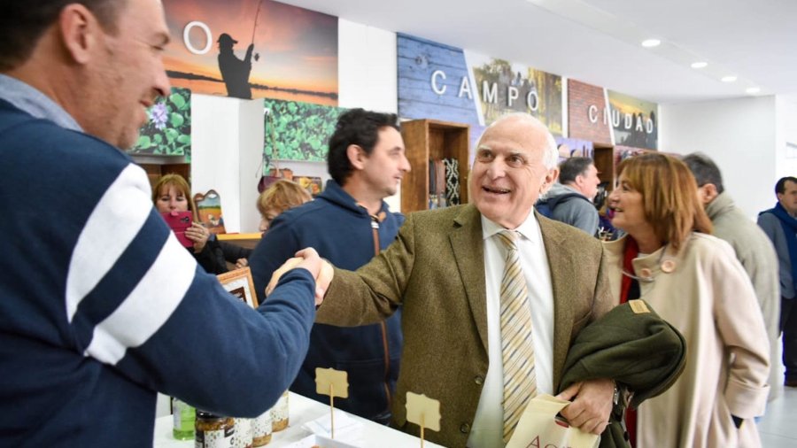 FOTO SCS LIFSCHITZ. Visit&oacute; la muestra en Palermo.