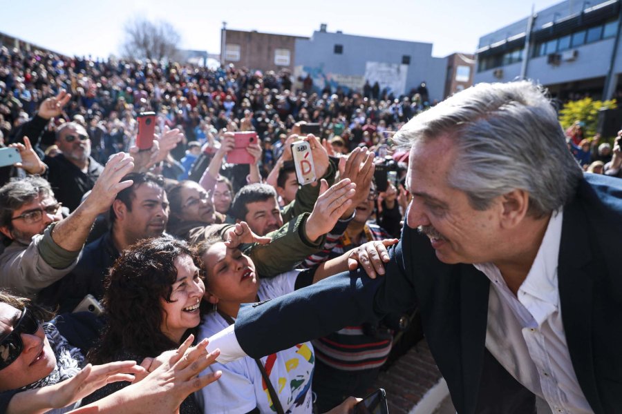 FOTO  NA FERNANDEZ. Recibi&oacute; un fuerte apoyo en R&iacute;o Cuarto.