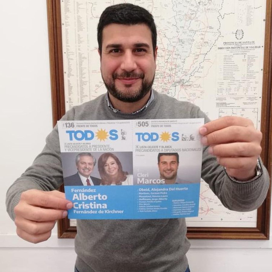 FOTO TWITTER M.CLERI CON LA BOLETA. Marcos Cleri habl&oacute; de sus objetivos en el Congreso.
