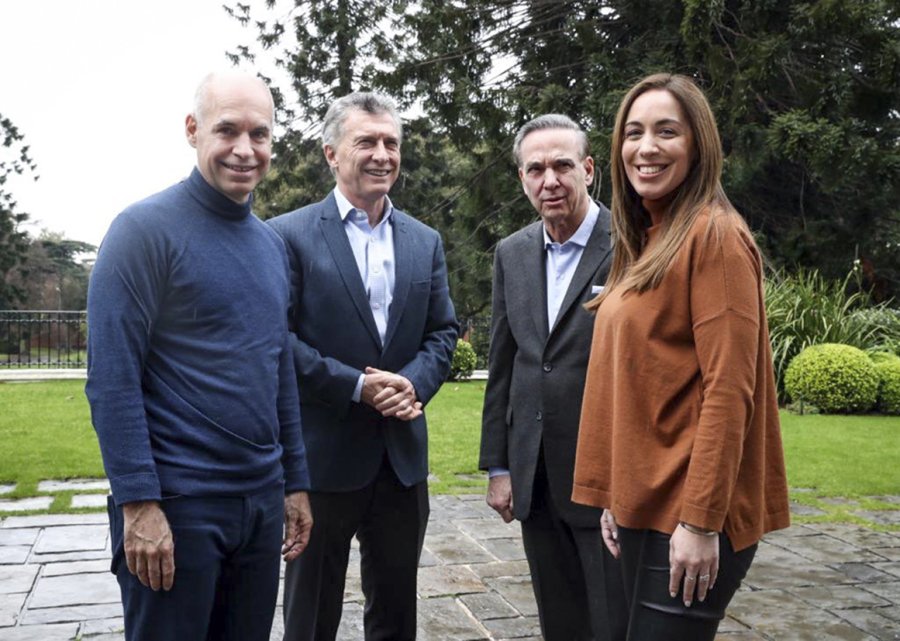 FOTO NA MACRI Y COMPA&Ntilde;IA. Almorzaron en Olivos.