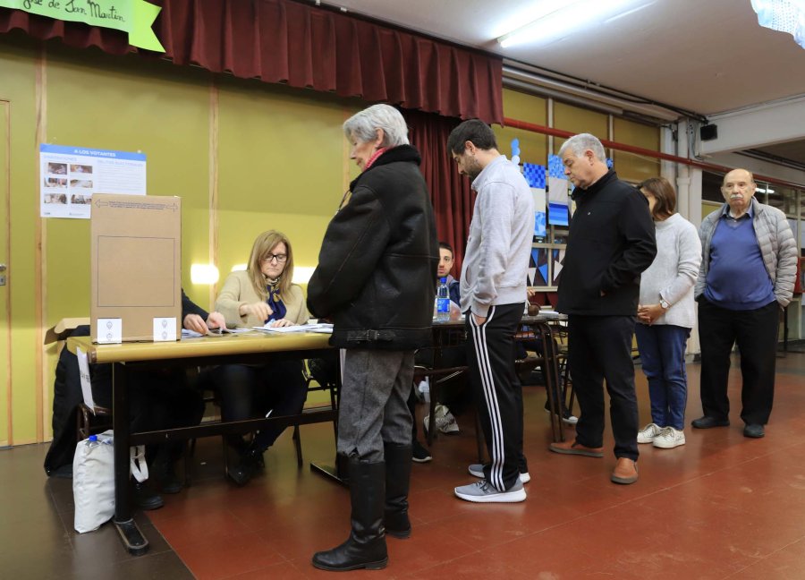 FOTO NA ELECCIONES. Ni los encuestadores vieron venir un triunfo tan amplio de los Fern&aacute;ndez.