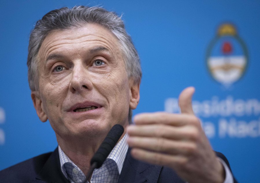 FOTO NA PREOCUPADO, ALARMADO. Macri anoche convoc&oacute; a una reuni&oacute;n de urgencia.