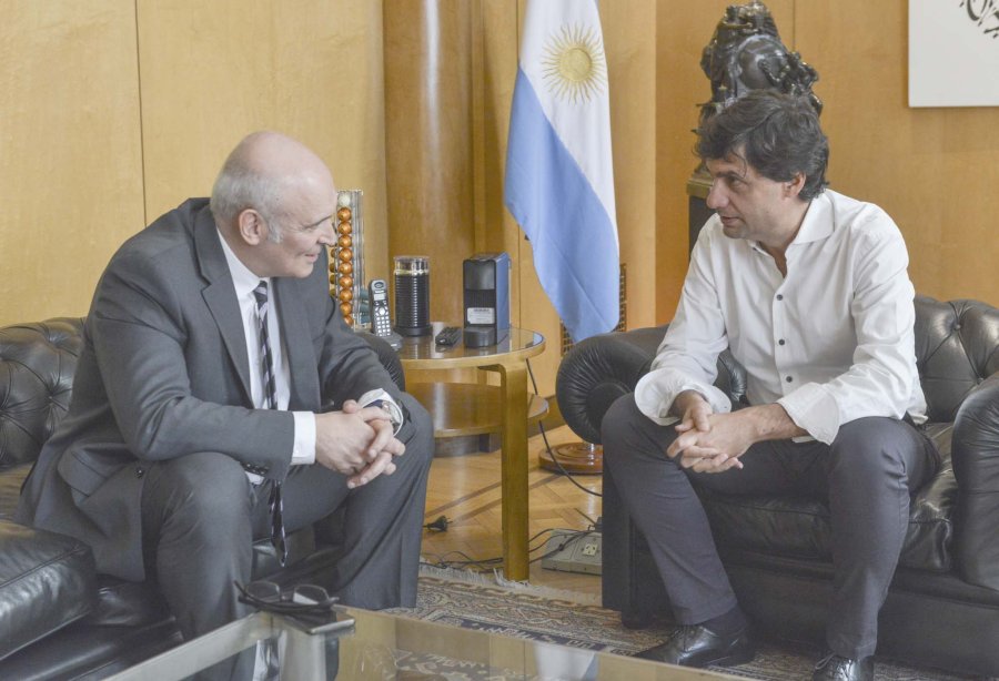 FOTO NA JUNTOS. El candidato Jos&eacute; Luis Espert y el ministro Hern&aacute;n Lacunza.