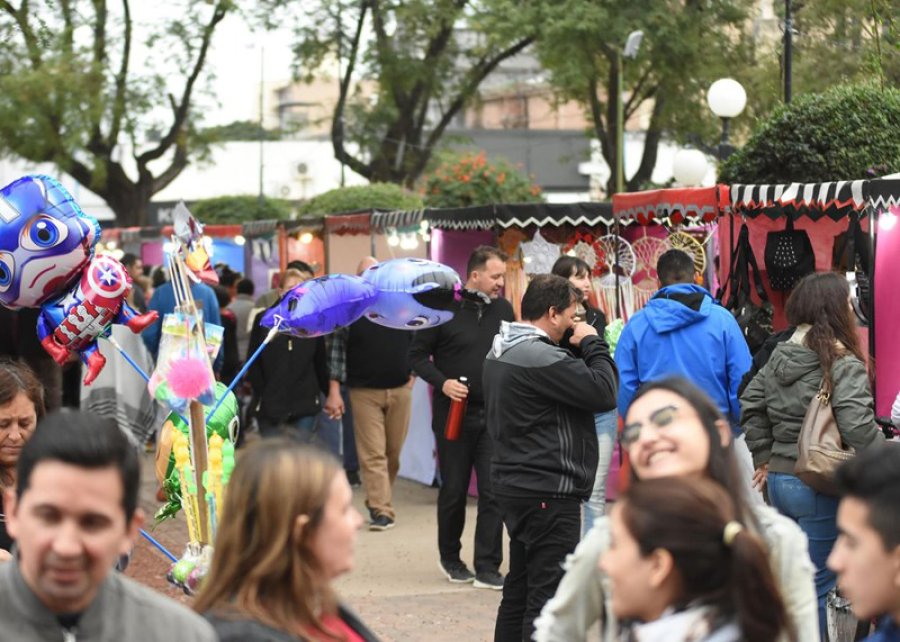 FOTO CP// FERIA./ La convocatoria es para el pr&oacute;ximo fin de semana a partir de las 15 en la plaza 25 de Mayo.