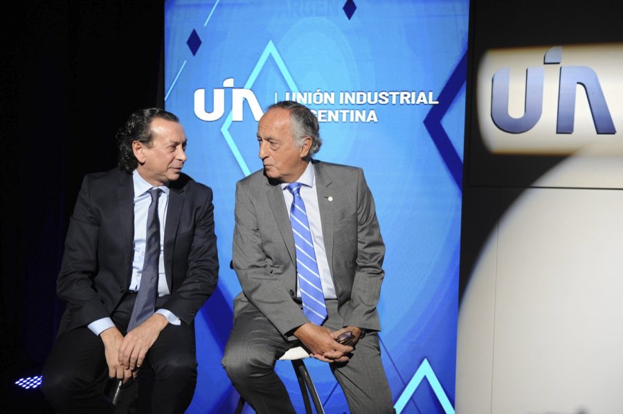 FOTO NA UIA. Sica y Acevedo en la celebraci&oacute;n del D&iacute;a de la Industria.