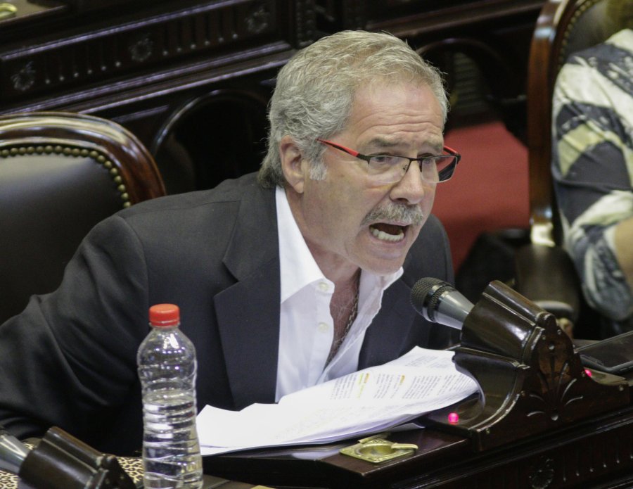 FOTO ARCHIVO NA FELIPE SOLA. Uno de los legisladores que firm&oacute;.
