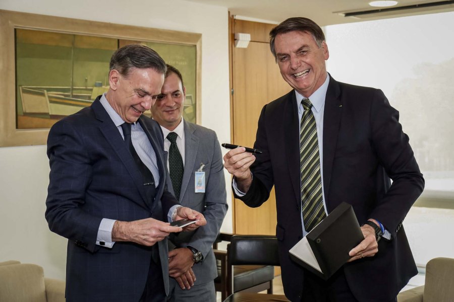 FOTO NA EN BRASILIA. Pichetto mantuvo ayer un encuentro con Bolsonaro en Brasil.