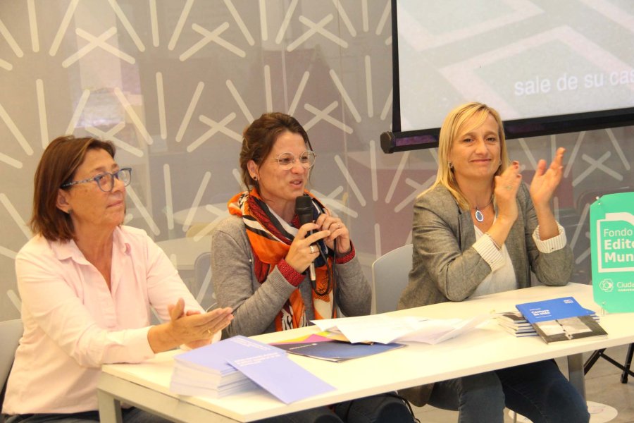 FOTO J. BARRERA// ANUNCIOS. Fueron efectuados por Mabel Zimmermann, Mar&iacute;a Josefa Sabellotti y Mariana Andereggen.