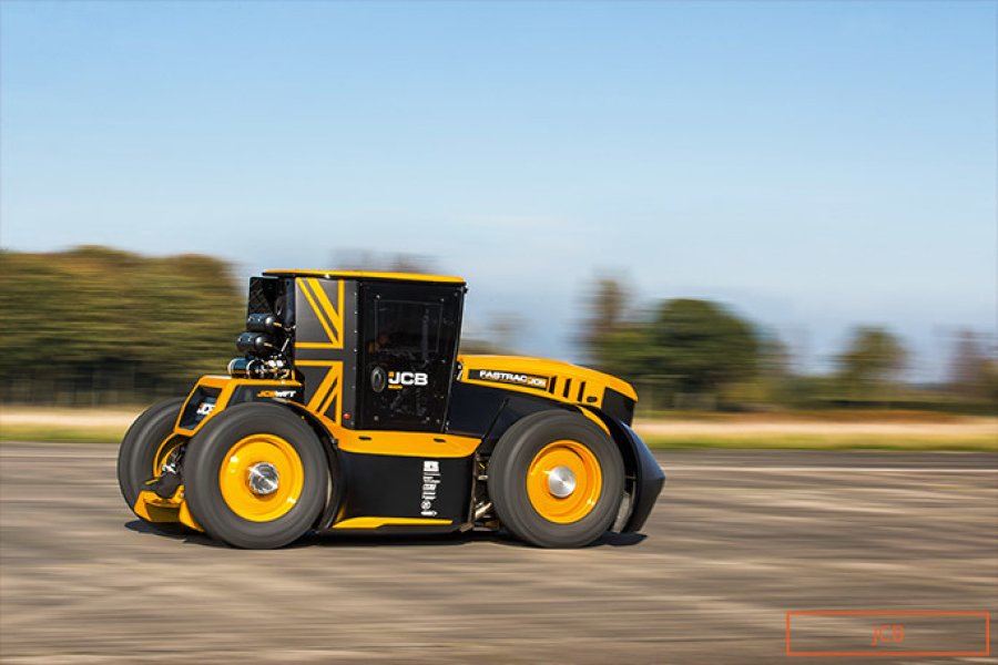 FOTO INTERNET RECORD GUINNES. Este tractor agr&iacute;cola logr&oacute; una velocidad de 217.6 Km/h. FOTO INTERNET