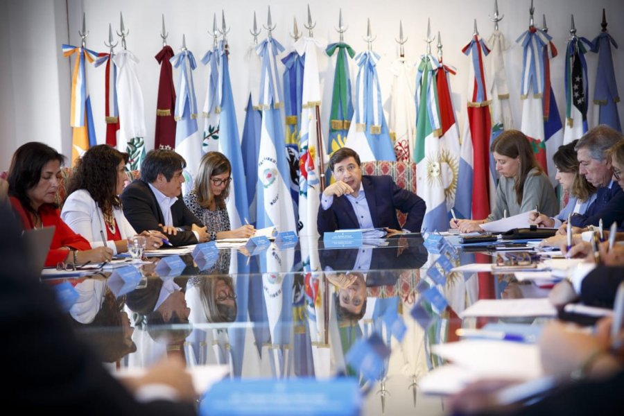 FOTO TWITTER  COORDINACION. Arroyo junto a los ministros de &aacute;reas sociales de provincias.