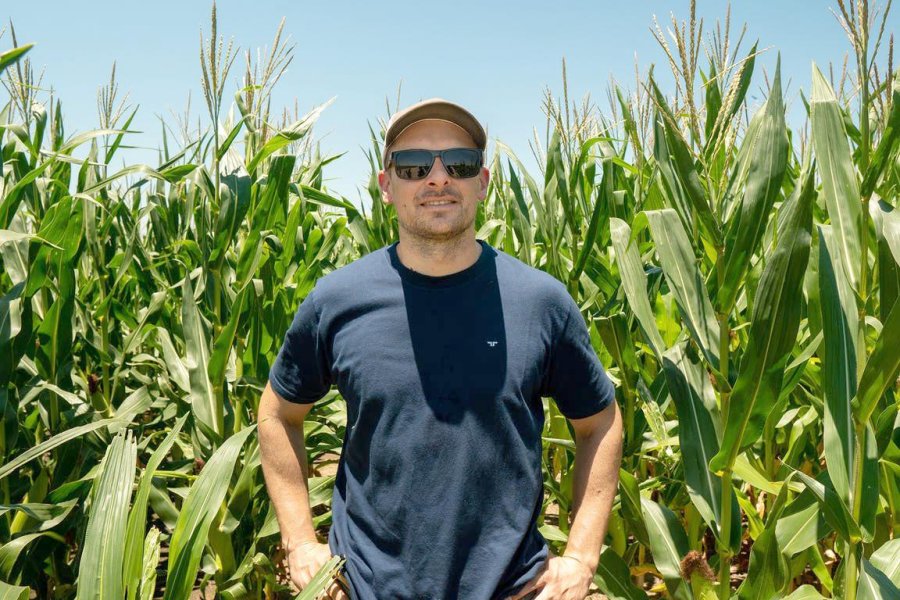 FOTO INTERNET EZEQUIEL GREGORUTTI. Es un asesor t&eacute;cnico de la zona de Villa Minetti, en nuestra Provincia. FOTO ARCHIVO UN SISTEMA. Uno de los m&eacute;todos usados contra las plagas.