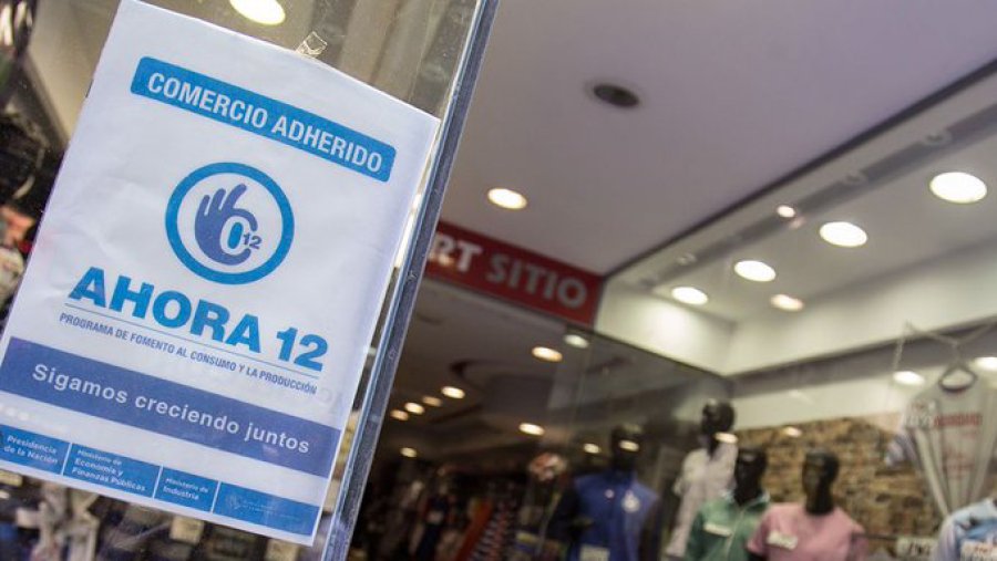 FOTO NA DESAFIO. Fern&aacute;ndez busca frenar la inflaci&oacute;n y al mismo tiempo alentar el consumo.