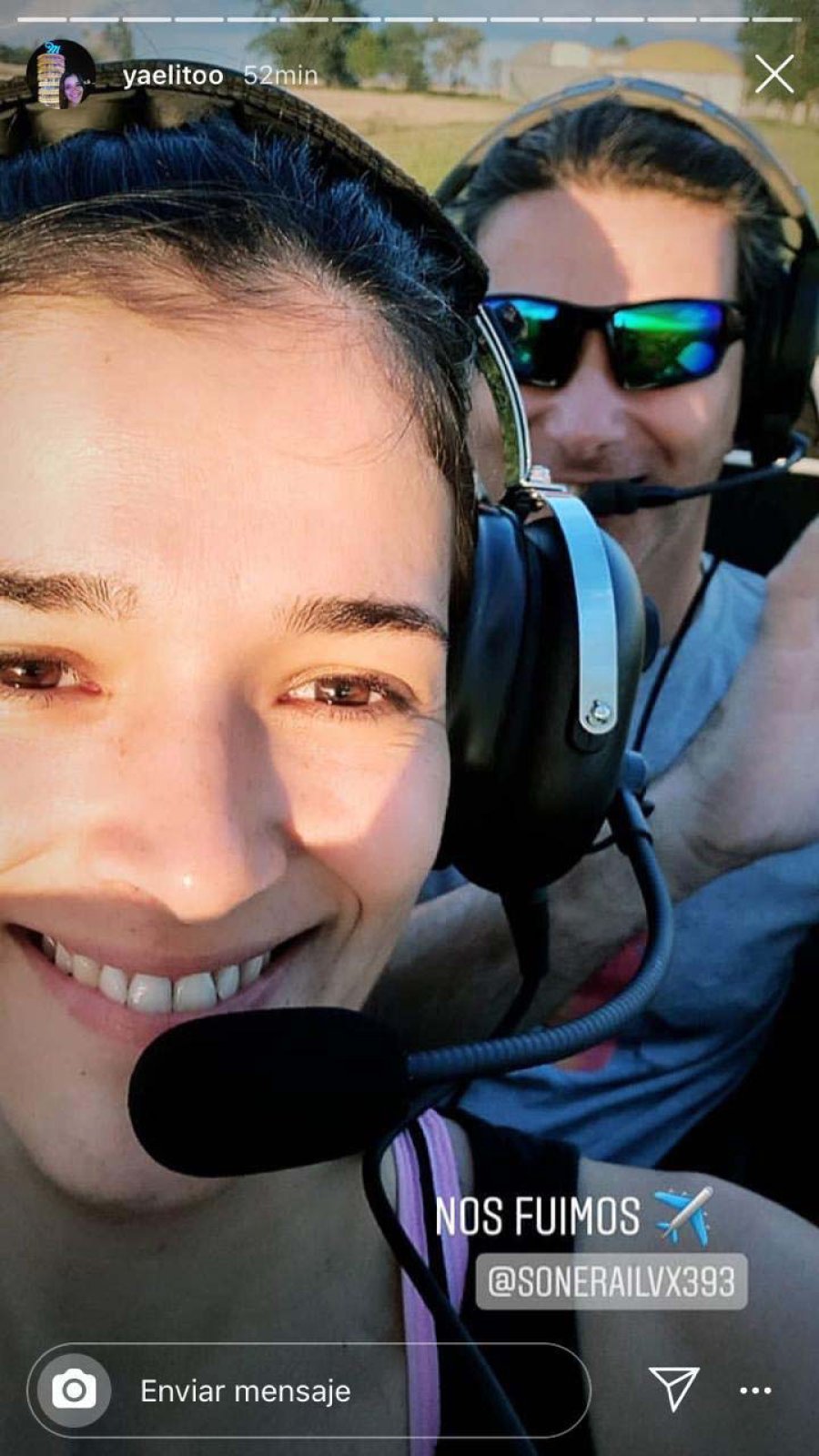FOTO EDXD ARRIESGADO. La avioneta intentaba completar una maniobra de acrobacia y cay&oacute; sobre un campo ubicado en las afueras de Esperanza.   FOTO EDXD TRAGEDIA. La &uacute;ltima foto de los hermanos fallecidos al caer su avioneta. Eran oriundos de Santa Fe.