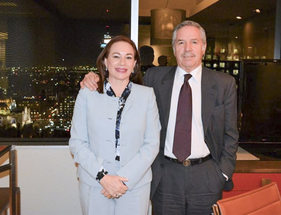 FOTO NA SOLA. El canciller con Mar&iacute;a Fernanda Espinosa, la candidata recibi&oacute; el apoyo argentino para la OEA.