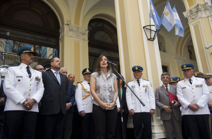 FOTO NA MINISTRA. Sabina Frederic se refiri&oacute; al importante trabajo que desarrolla la Polic&iacute;a Federal Argentina.