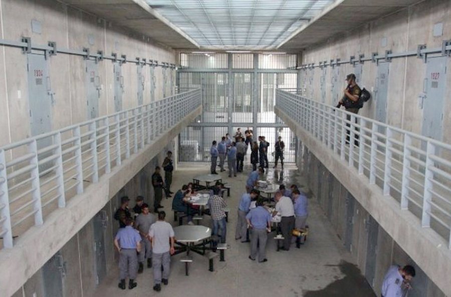 FOTO ARCHIVO CARCEL DE PI&Ntilde;ERO. Desde este lugar actuaba una banda de narcotraficantes.