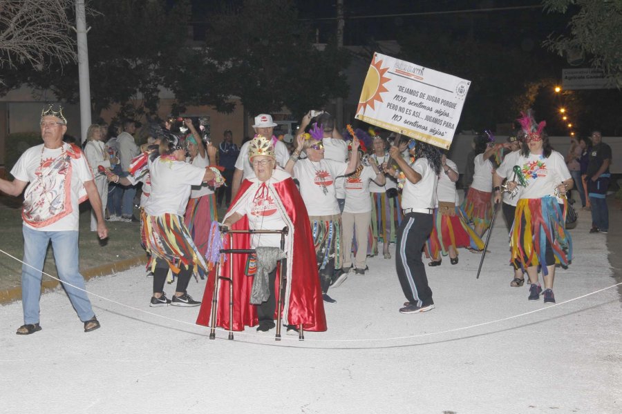 FOTO F. MELCHIORI.// DESFILE./ Algunas de las agrupaciones que le pusieron sello a la edición 2020: Club Dance; Pintados Chiquilines; Abuelos en Acción y Maranathá.