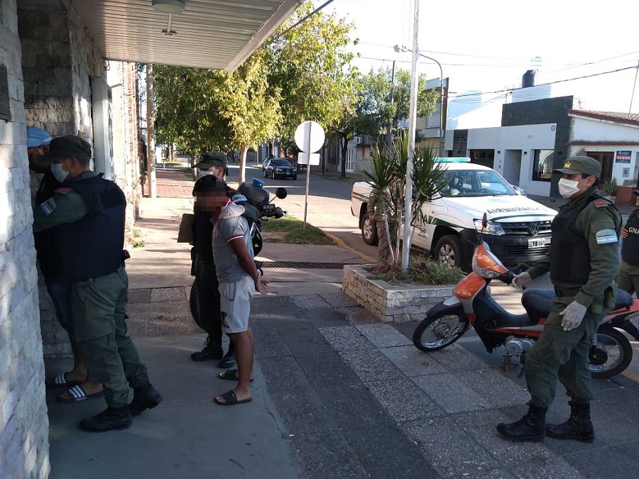 FOTO ARCHIVO VIOLAN ART. 239 DEL CODIGO PENAL. Los desaprensivos infractores son trasladados a las Comisar&iacute;as de la ciudad, en este caso la 1&ordf;.