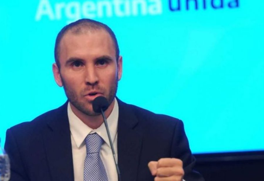 FOTO ARCHIVO MARTIN GUZMAN. El ministro de Hacienda durante la reuni&oacute;n en Olivos.