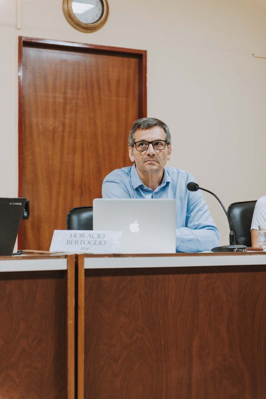 FOTO ARCHIVO// AUTORES// María Alejandra Bugnon de Porporatto y Horacio Bertoglio, elaboraron la minuta aprobada el pasado jueves. ANDREA OCHAT// Volvió a presentar un proyecto de  adhesión a la ley apícola provincial.