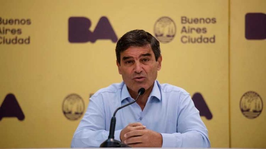FOTO ARCHIVO FERNAN QUIROS. Ministro de Salud porte&ntilde;o.