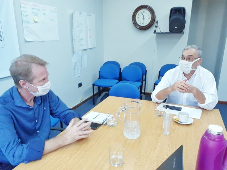 FOTO PRENSA AC// ENCUENTRO./ Un momento de la reuni&oacute;n de Gonzalo Toselli con Alcides Calvo.