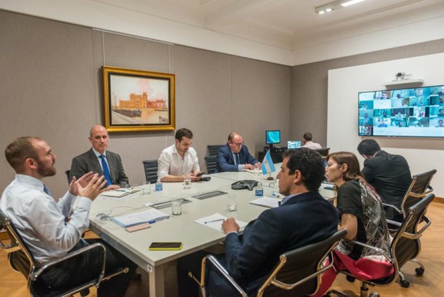 FOTO TWITTER M. GUZMAN ACUERDOS. Guzm&aacute;n presidi&oacute; reuni&oacute;n por videoconferencia del Consejo Federal de Responsabilidad Fiscal.
