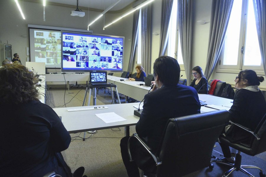 FOTO NA TROTTA. El ministro de Educaci&oacute;n en di&aacute;logo virtual con sus pares de provincias.