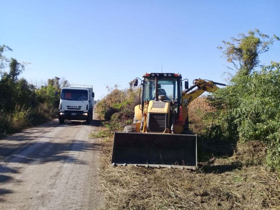 FOTO PRENSA MUNICIPALIDAD// OBRAS.// El acento fue puesto en los caminos de la zona rural.