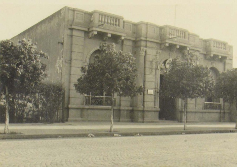 FACHADA//El edificio donde funcionó el  Distrito Militar Nº 37. FELICIANO LOBO// El mayor fue su primer jefe.