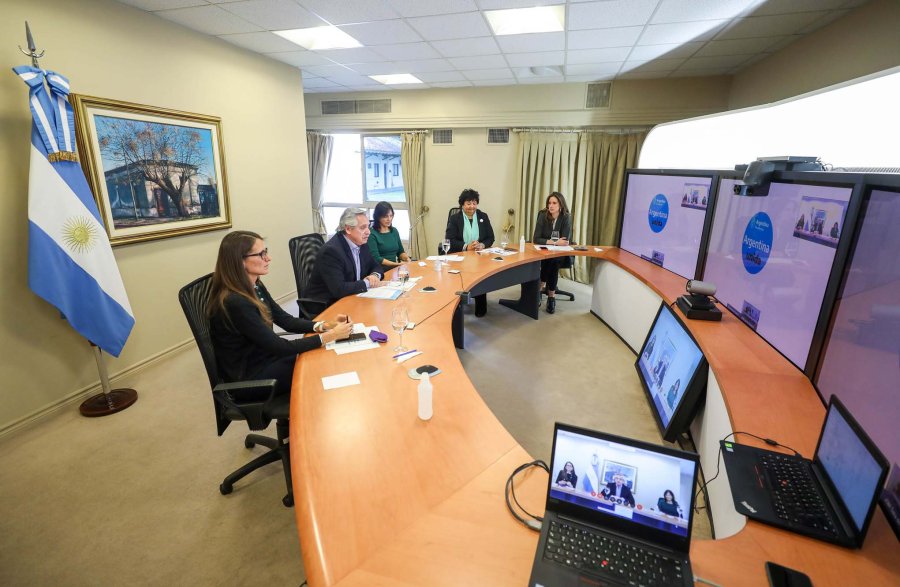 FOTO NA ANUNCIO. Fern&aacute;ndez durante el lanzamiento del plan para reducir la violencia de g&eacute;nero.