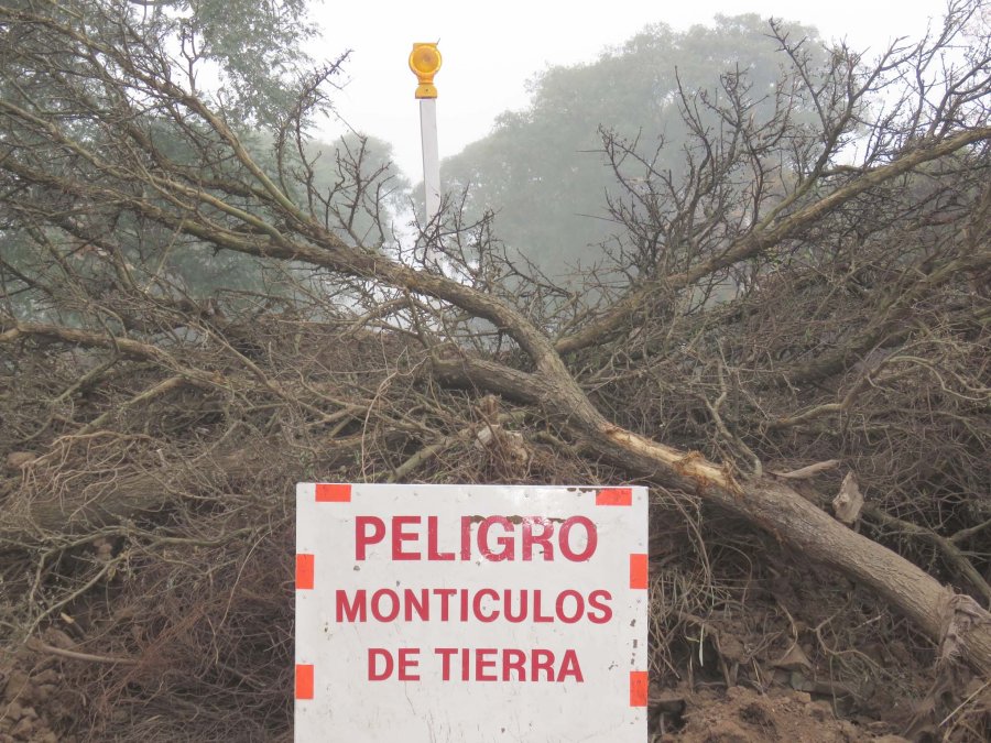 FOTO PRENSA MUNICIPALIDAD// CARTEL// Una de las indicaciones repuestas en uno de los cortes.