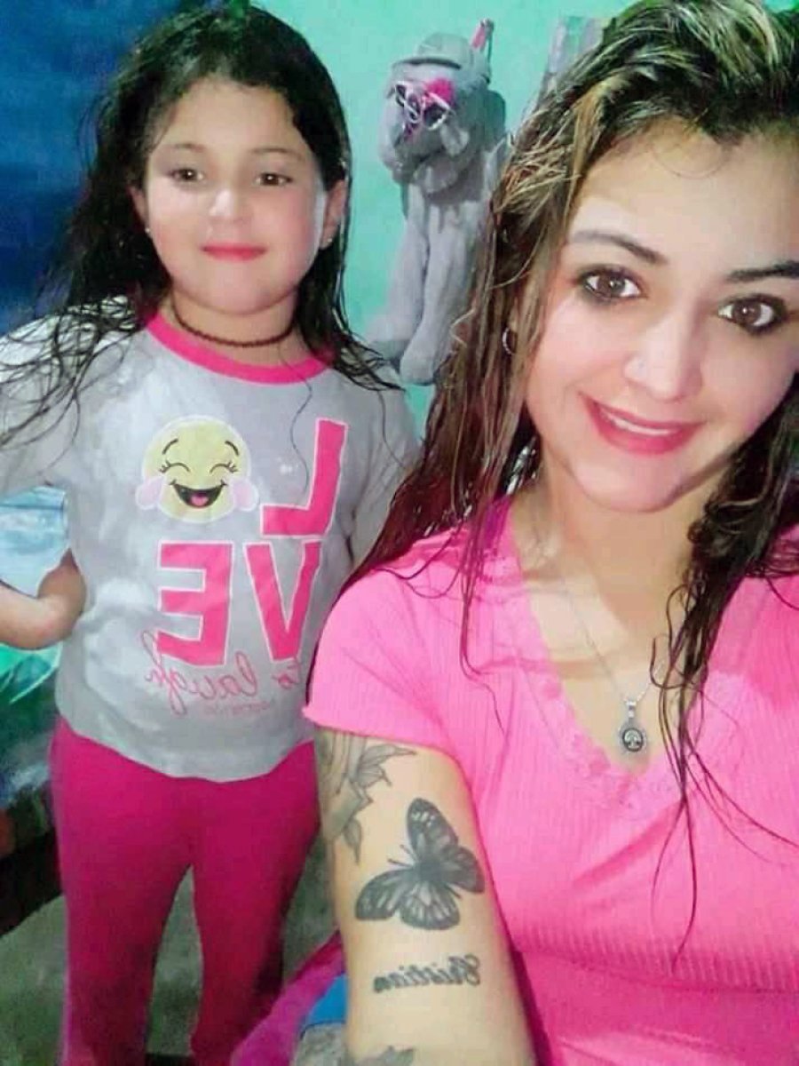 FOTO GSF SOFIA CORIA (25) Y SAMIRA MARTINEZ (7). Madre e hija son intensamente buscadas por la Agencia de Investigaciones de Trata de Personas.