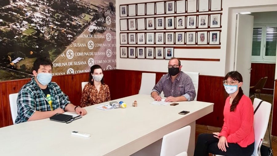 FOTO PRENSA COMUNA// PRESENTACI&Oacute;N/ Tuvo lugar en la sede comunal, en un encuentro presidido por el jefe comunal, acompa&ntilde;ado por titulares del Espacio Cultural.