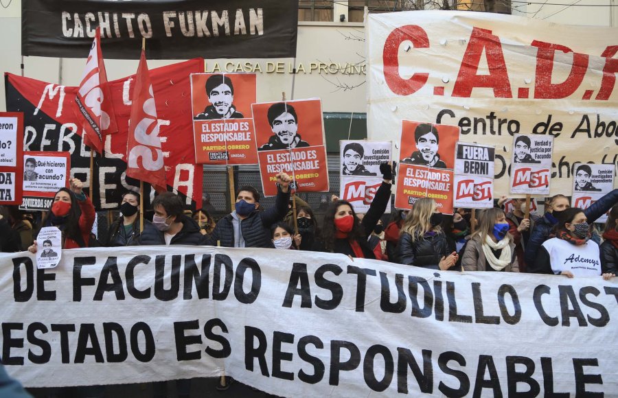 FOTO NA PARTIDOS DE IZQUIERDA. Reclamaron la aparici&oacute;n de Astudillo Castro.