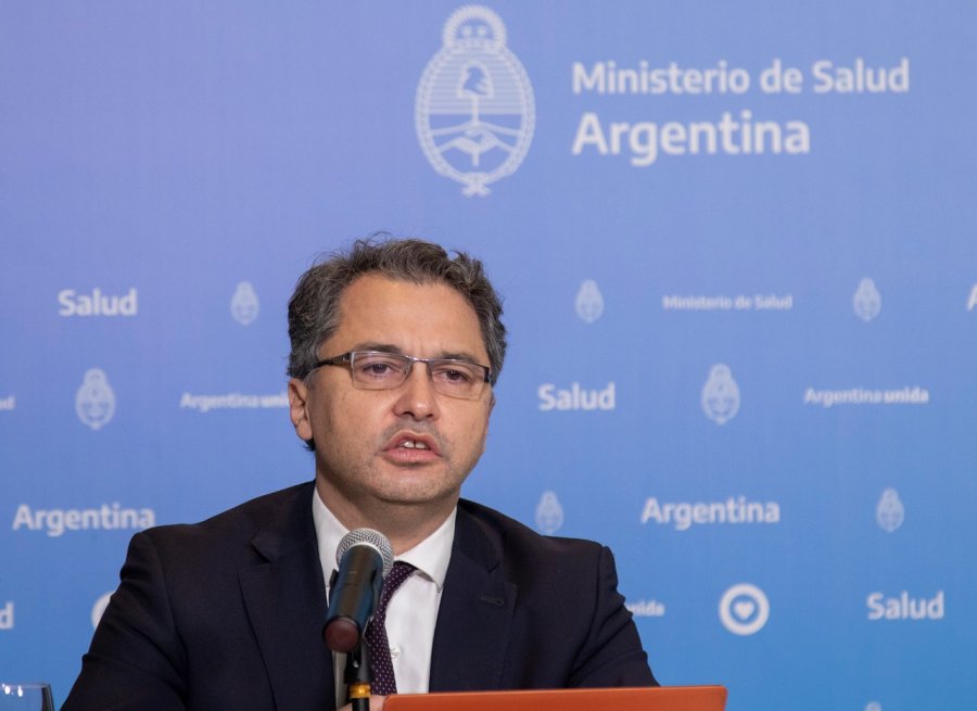 FOTO NA ALEJANDRO COSTA. El subsecretario de Estrategias Sanitarias al dar el nuevo informe epidemiol&oacute;gico.