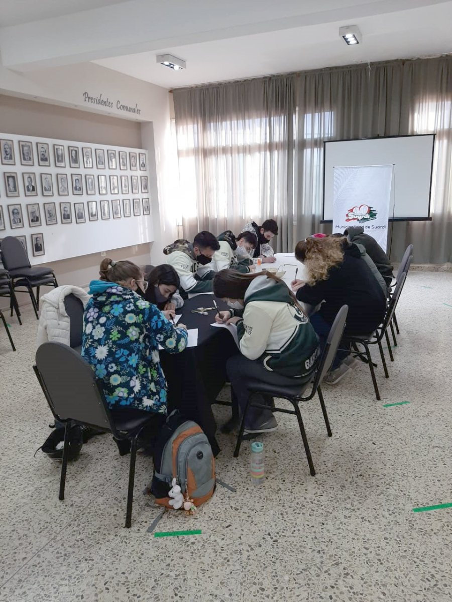 FOTO PRENSA MUNICIPALIDAD// ORIENTACI&Oacute;N VOCACIONAL// Vista general del encuentro concretado el pasado viernes.